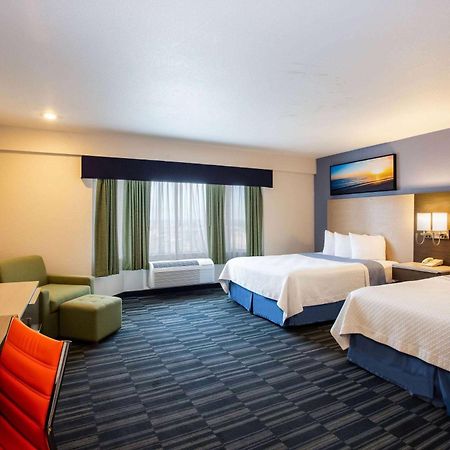 Days Inn By Wyndham Monterey Downtown Екстер'єр фото