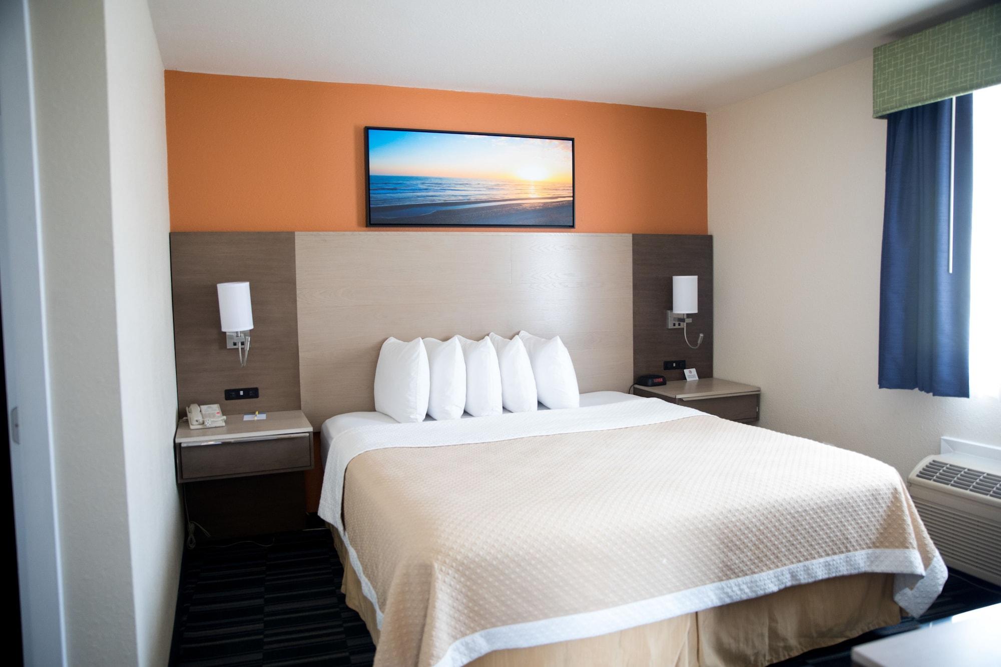 Days Inn By Wyndham Monterey Downtown Екстер'єр фото