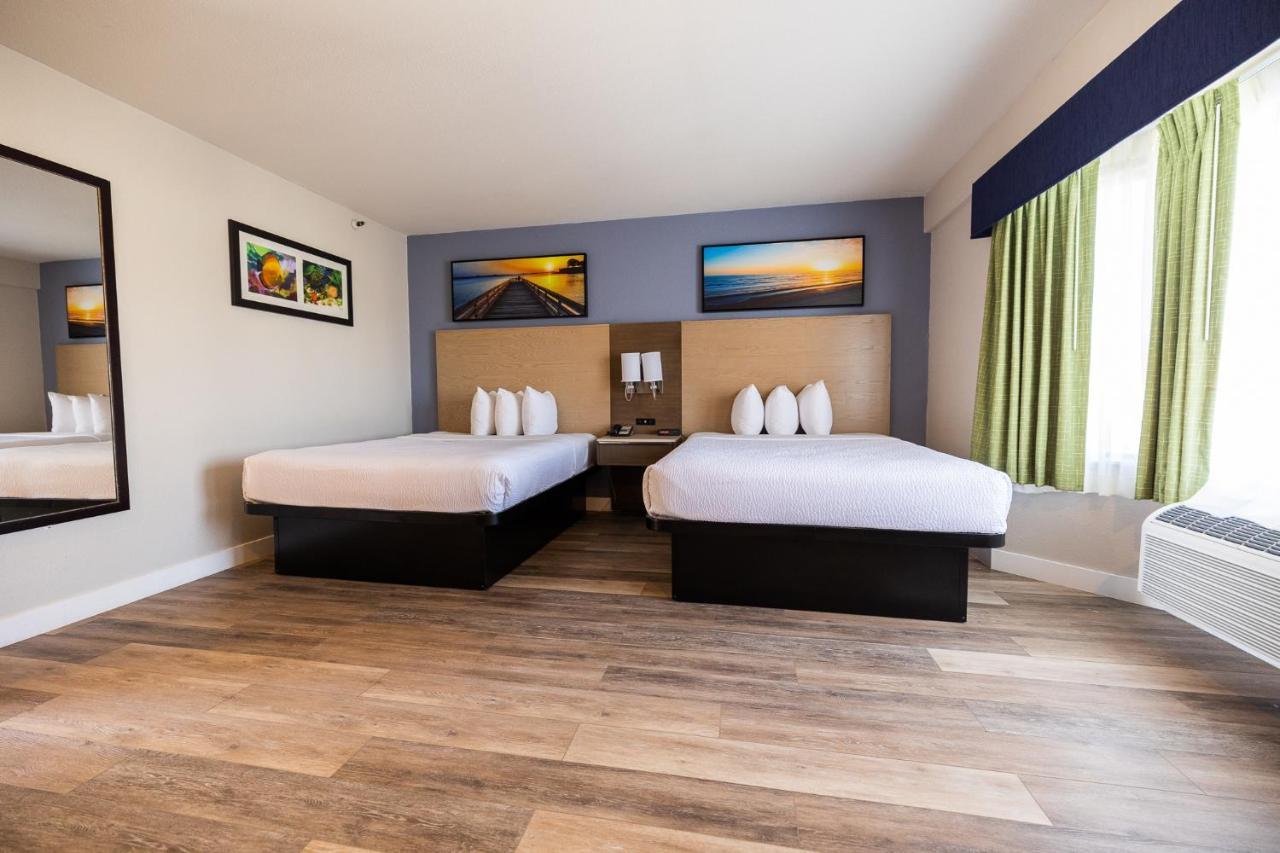 Days Inn By Wyndham Monterey Downtown Екстер'єр фото
