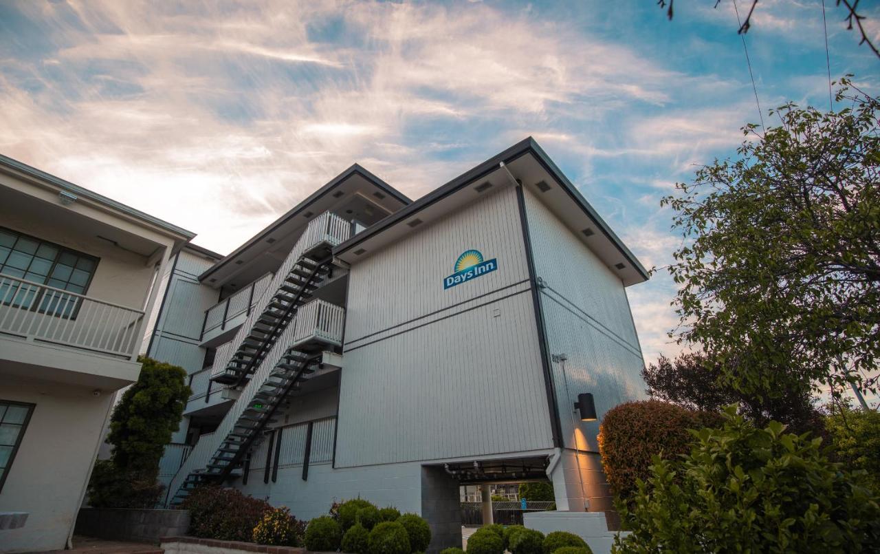 Days Inn By Wyndham Monterey Downtown Екстер'єр фото